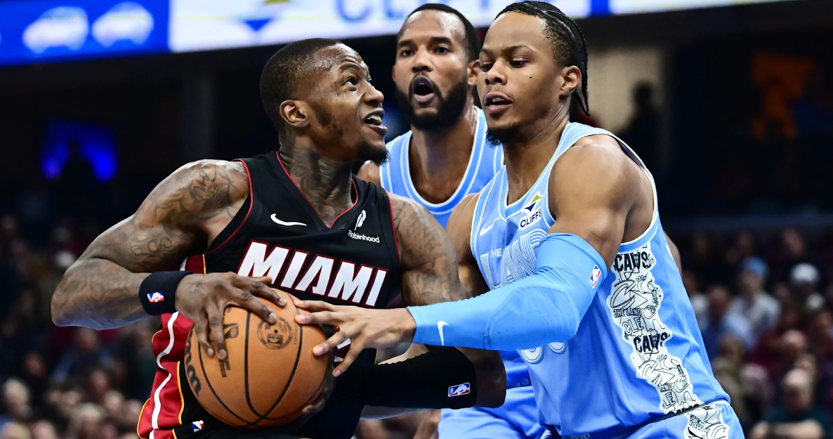 Terry Rozier en duelo entre Cavaliers y Miami Heat.jpg