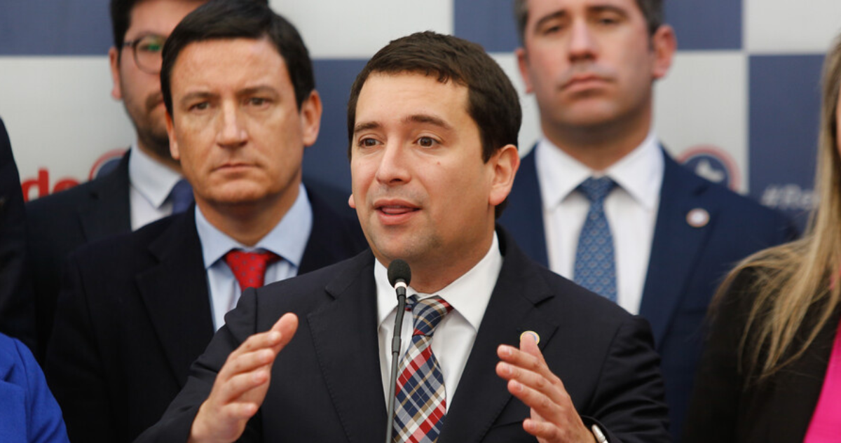 Cristán Araya asegura nerviosismo en el gobierno.