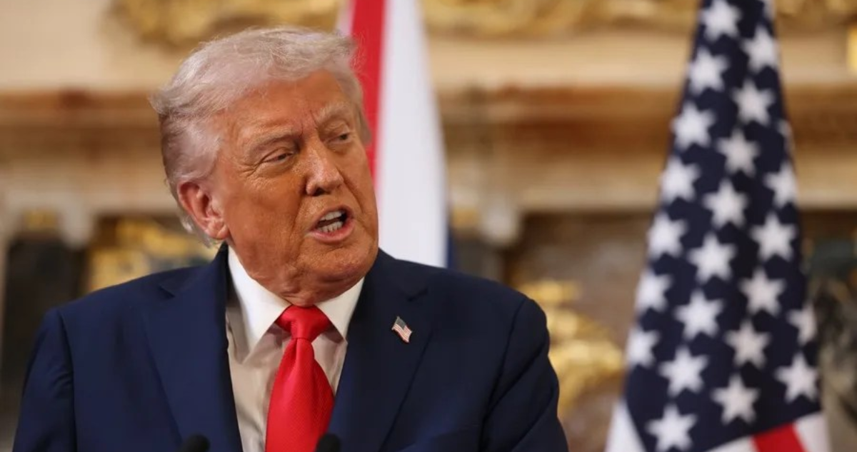 Trump niega estar considerando atacar a Venezuela