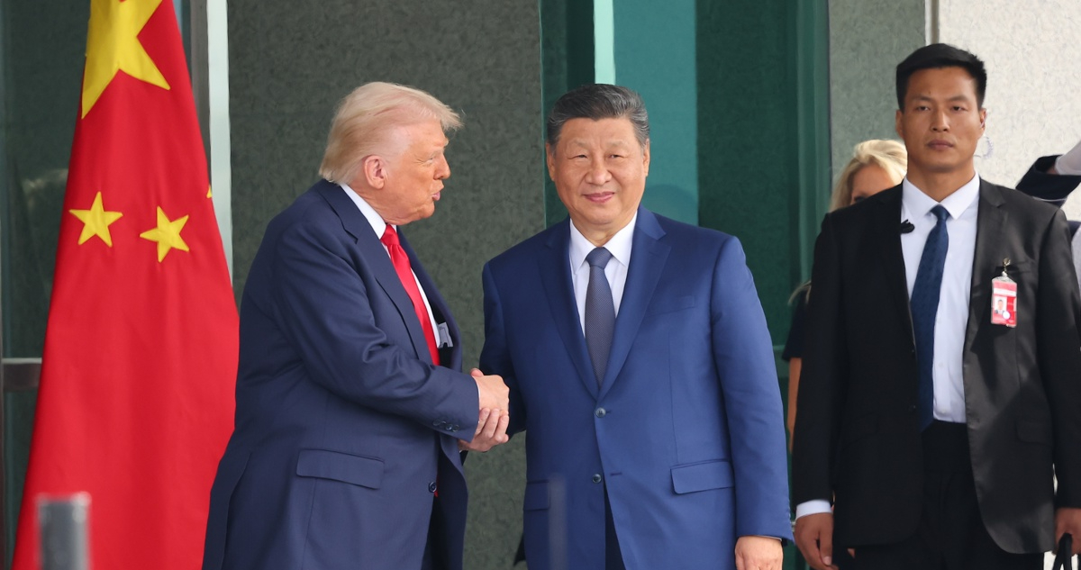 Trump baja al 10% los aranceles a China tras reunión con Xi