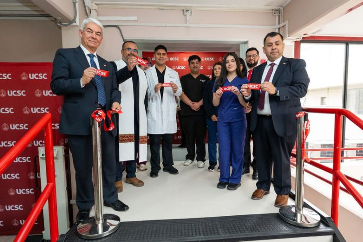 Inauguran el primer hospital simulado de la UCSC