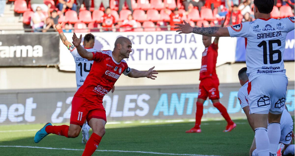 Unión La Calera venció con facilidad a Ñublense en La Liga de Primera