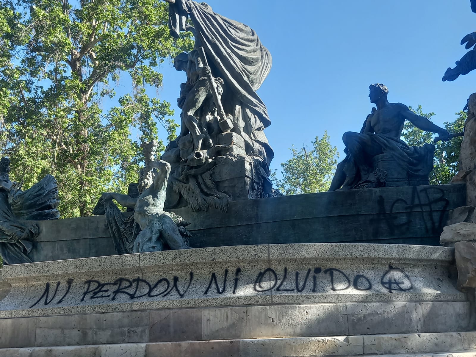 Vandalización de la Fuente Alemana del Parque Forestal