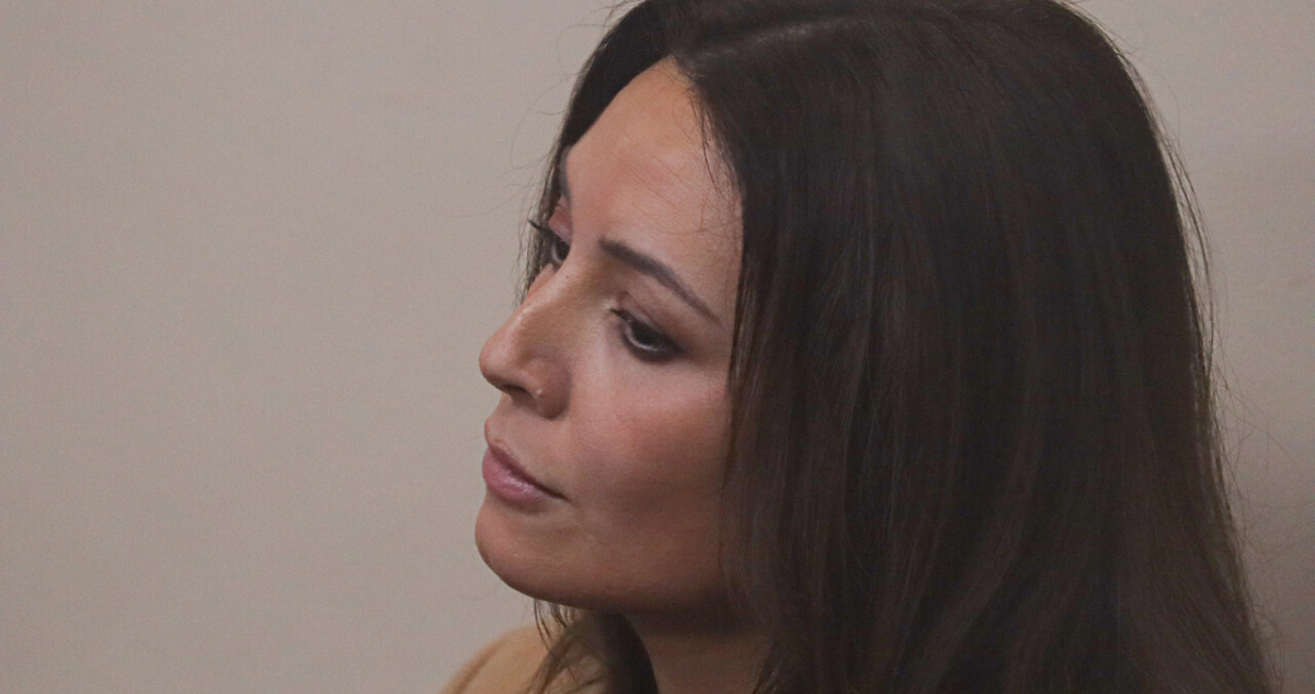 Duro revés para Camila Polizzi: Corte de Concepción repone su arresto domiciliario total