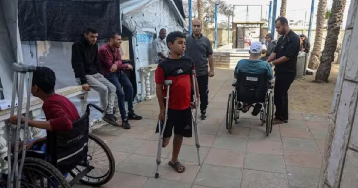 Imagen de archivo de un niño gazatí con una amputación