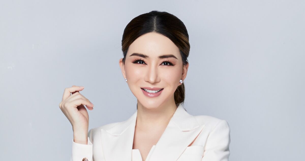 Anne Jakapong Jakrajutatip