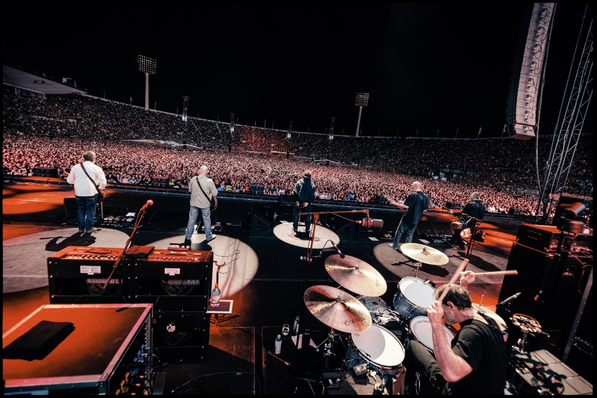 Oasis en Chile: Las imágenes del emotivo reencuentro de los hermanos Gallagher con sus fans chilenos