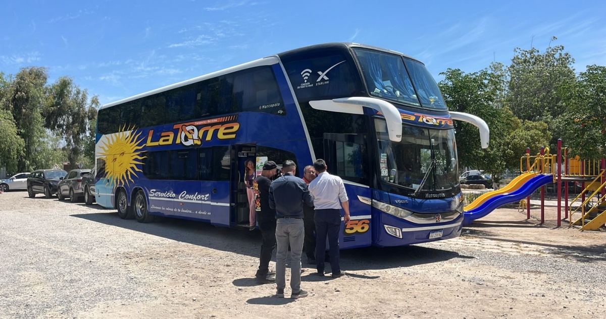 Bus repleto de argentinos sufre encerrona en la RM: venían de compras y quedaron con bolsillos vacíos