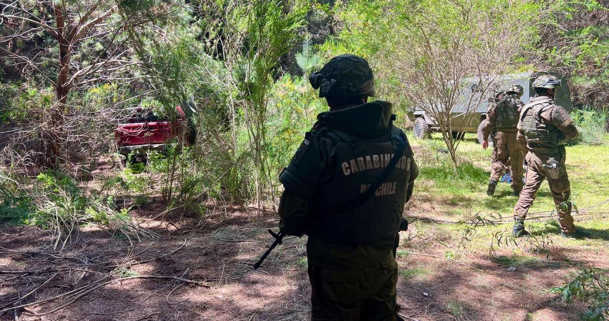 Recuperan camionetas robadas en atentado en Contulmo