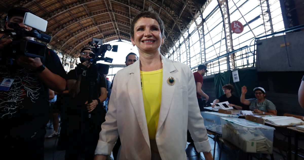 Carolina Tohá: "La mayoría de los chilenos quiere democracia y quiere que avancemos juntos"