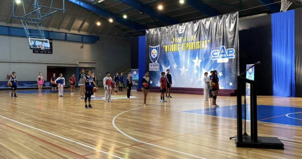 Pende de un hilo: sindicato alerta por posible cierre del emblemático Club Deportivo Huachipato