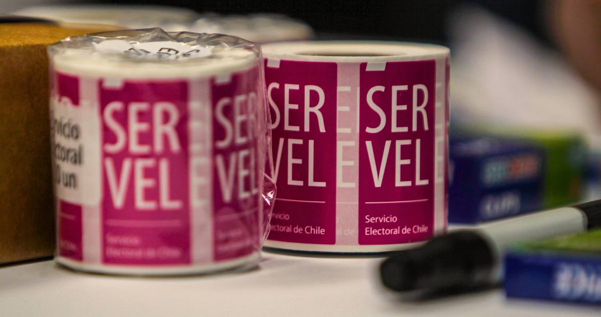 ¿Hay clases este viernes? Mineduc detalló qué pasará con los colegios que serán locales de votación