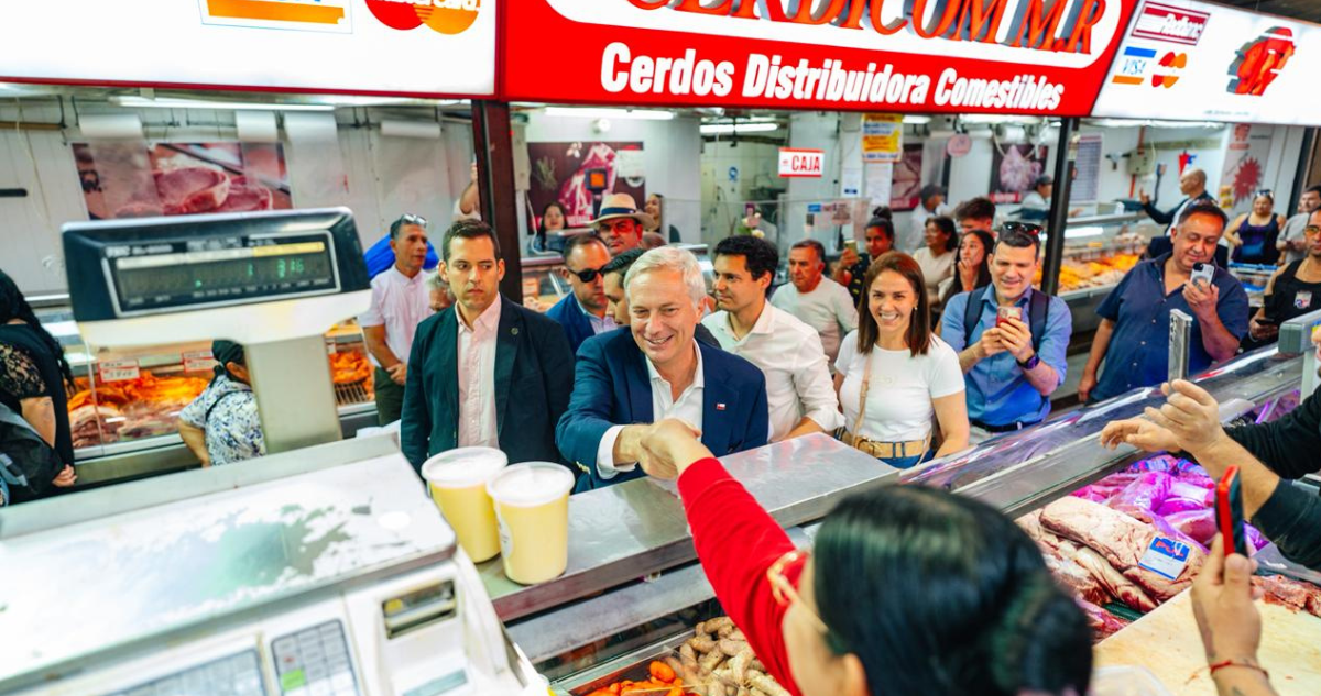 Kast y dardos de Jara por ausencia en debates: “Si quiere hacer emplazamientos, que los siga haciendo”