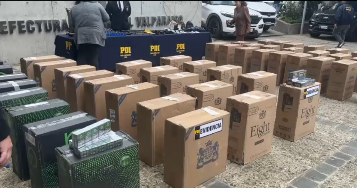 Quillota: prisión para funcionario de Aduanas y otras 10 personas por contrabando de cigarros