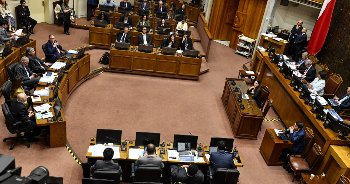 Senado inicia discusión de Ley de Seguridad Municipal y plantean test de drogas para alcaldes