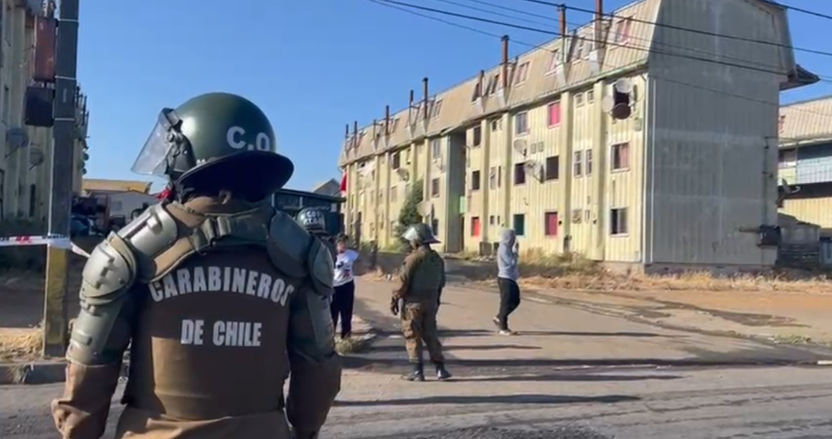 Carabineros arriba a sector Michaihue de San Pedro de la Paz para concretar desalojo de toma