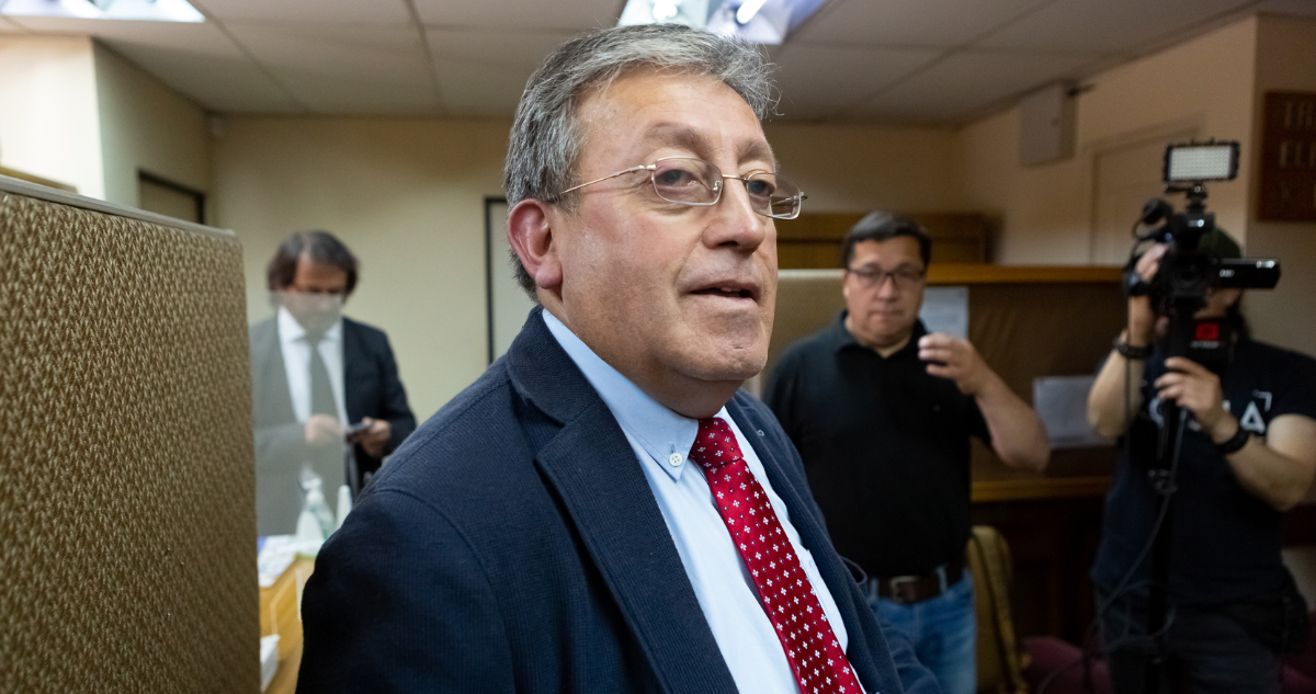 Rebajan cautelares de exalcalde de Puerto Montt Gervoy Paredes: quedó con arresto domiciliario parcial