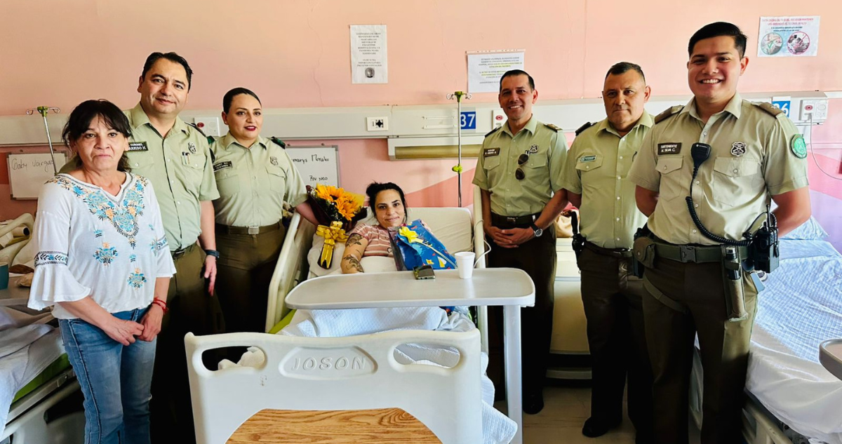 Mujer da a luz a su bebé en plena vía pública con ayuda de carabinera en Putaendo