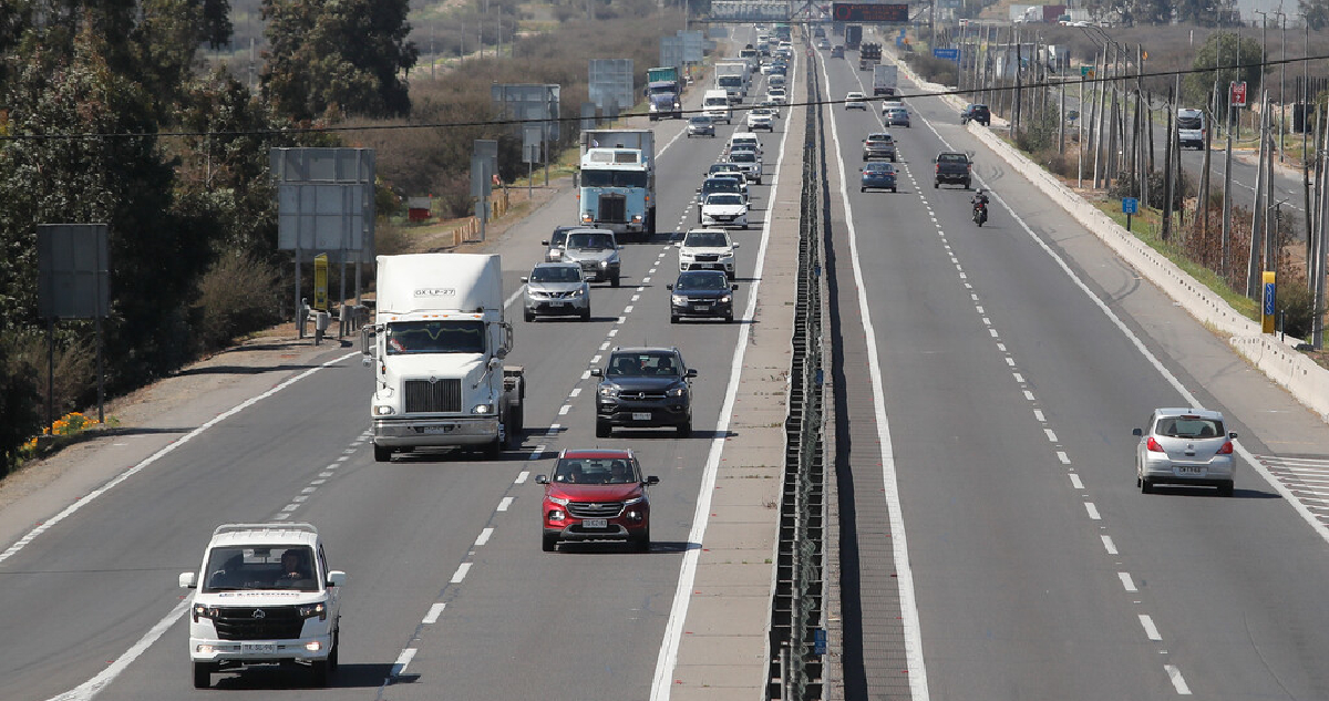 Los costos del transporte subieron en octubre y acumulan alza de 4,6% en lo que va del año