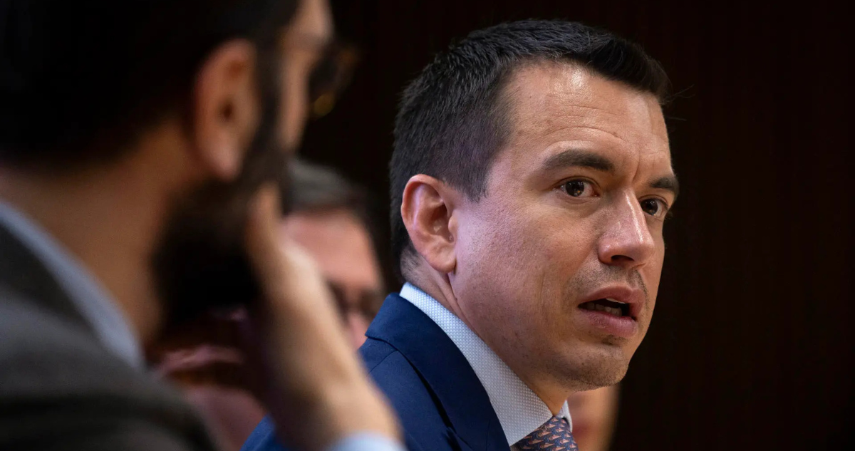 Dimiten los ministros de Trabajo y Agricultura de Ecuador tras la derrota de Noboa en el referéndum