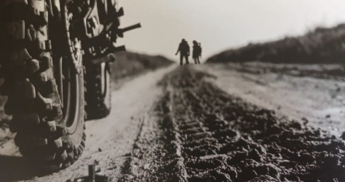 Una pistola para un desesperado, de Juan Angulo, LOM Ediciones