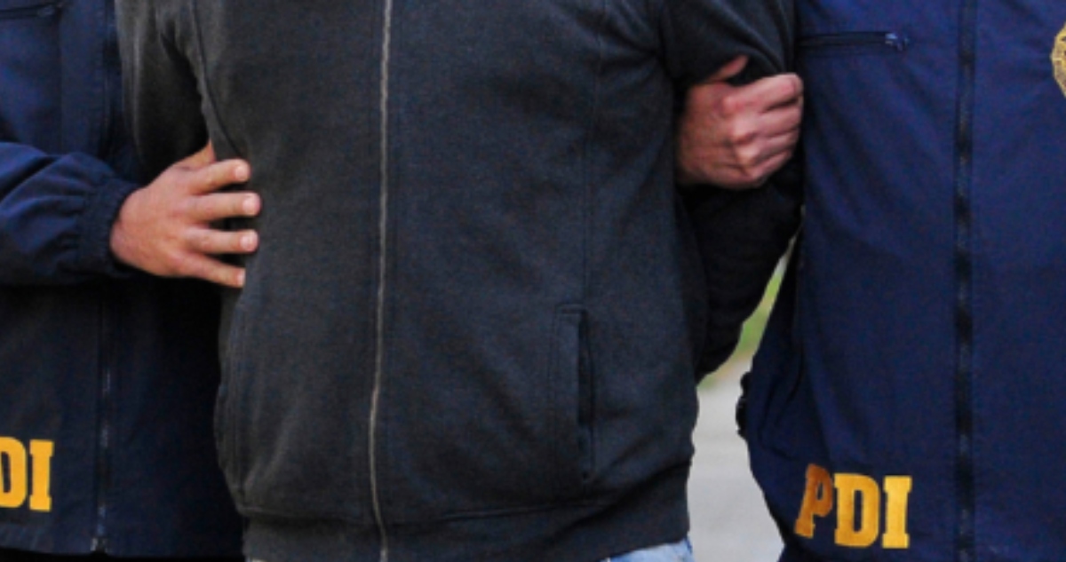 Detienen a dos sujetos acusados de balear a joven en Villa Las Américas de Los Ángeles