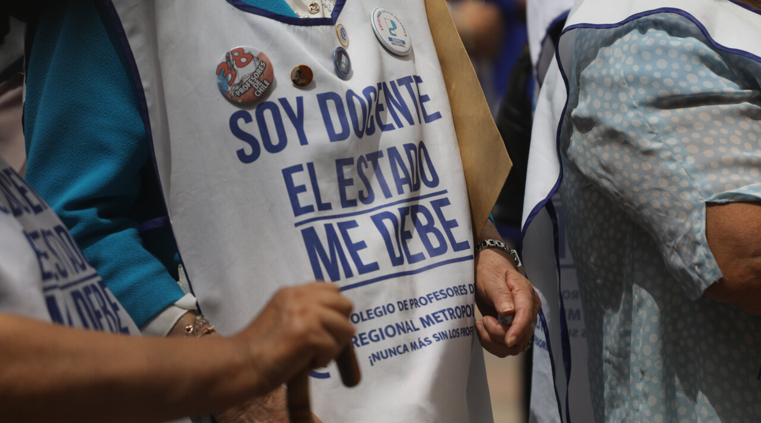 Profesores jubilados que tienen más de 80 años aún no reciben pago de deuda histórica en Osorno