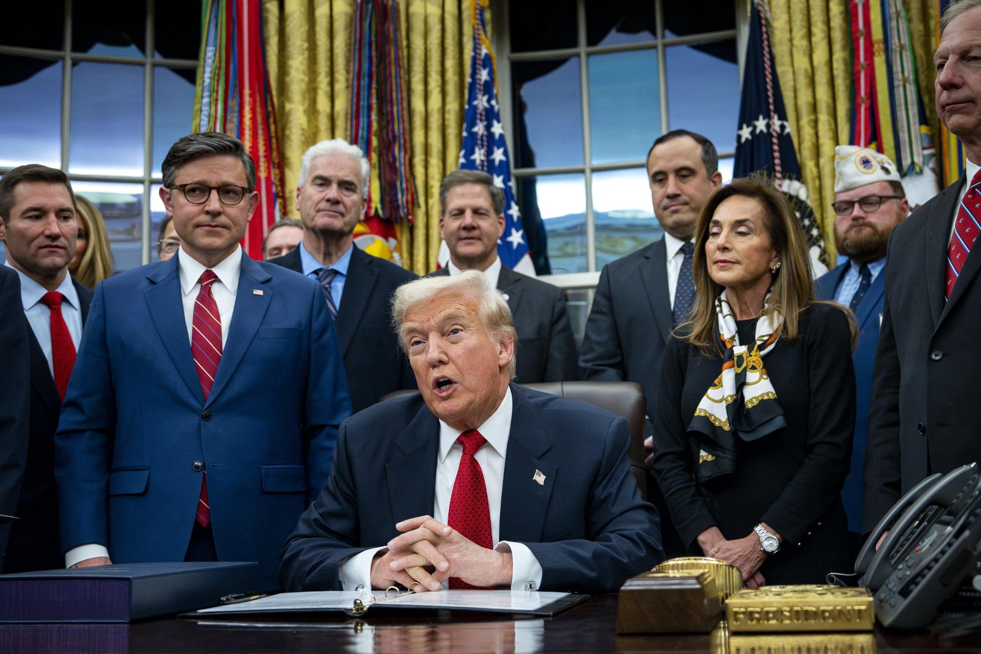 El presidente Donald Trump durante la firma del paquete de financiación para la reapertura del gobierno federal