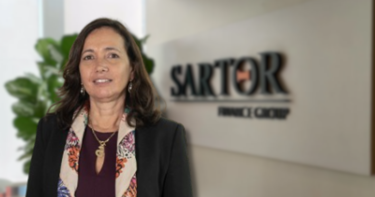 “Actuar claramente doloso”: querella acusa a presidenta de la CMF de adelantar juicio en caso Sartor