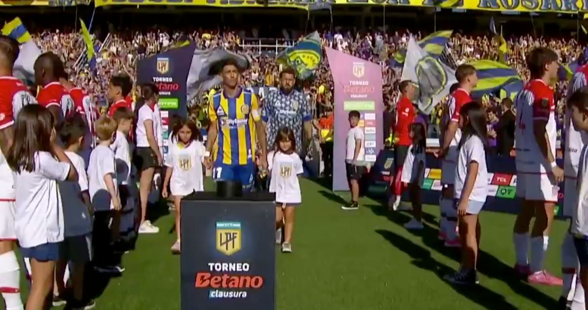 Estudiantes Central pasillo