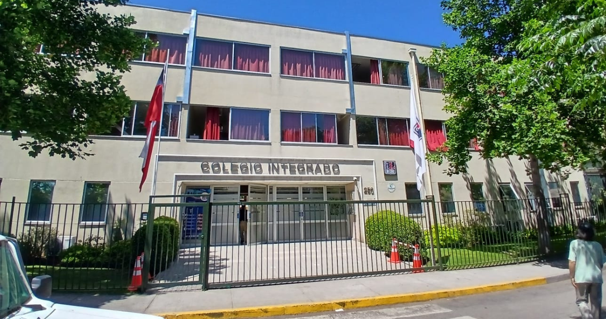 Evacúan y suspenden las clases en Colegio Integrado de Talca tras amenazas anónimas de atentado