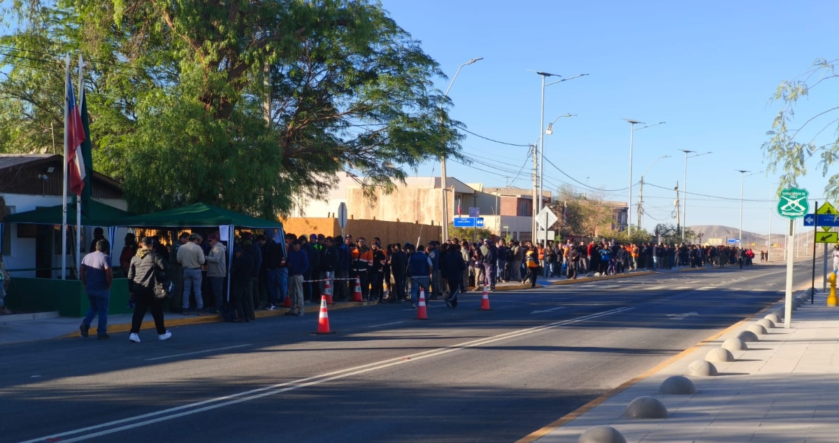 Largas filas en comisarías 