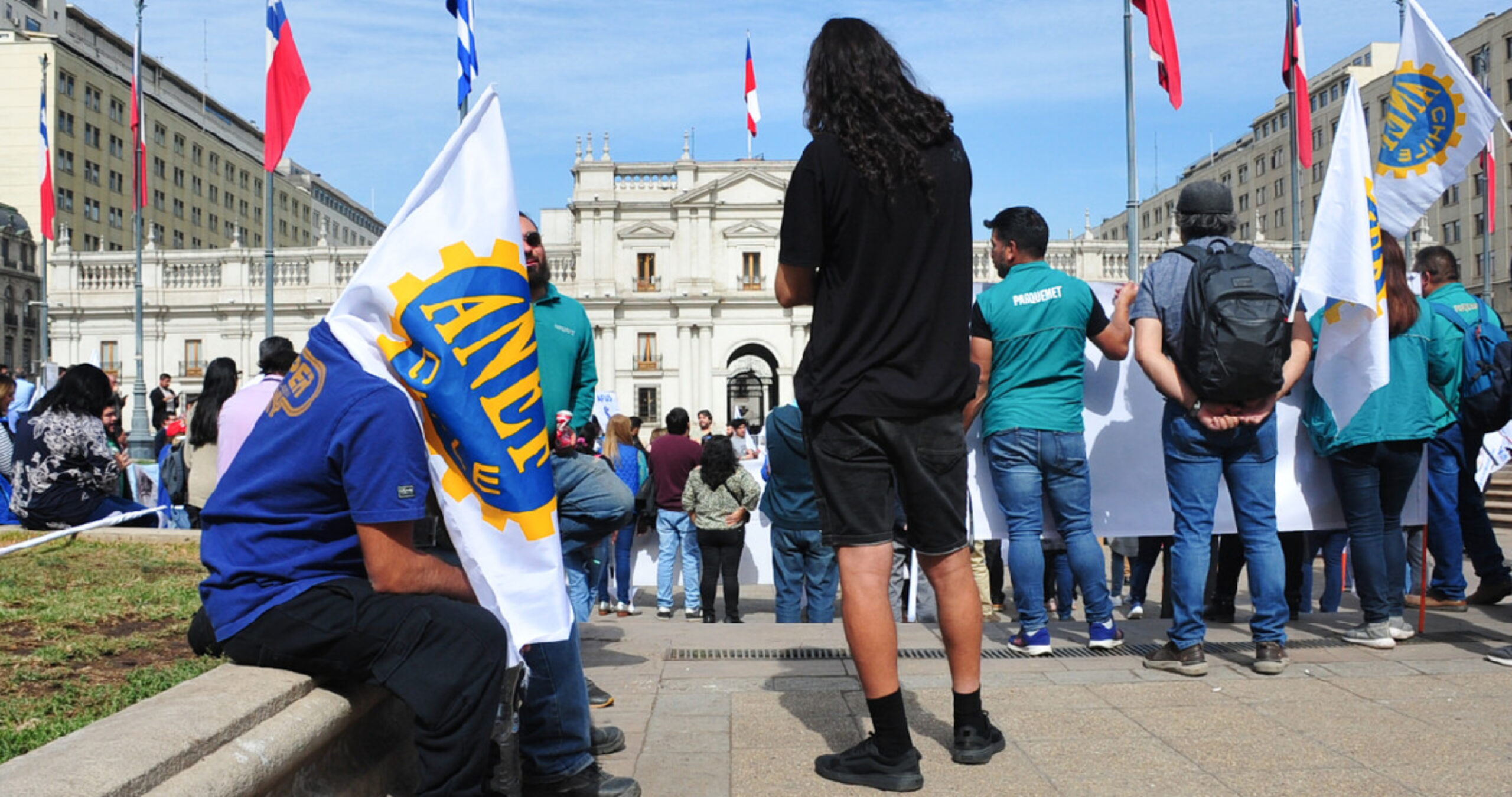 Funcionarios públicos alistan petitorio para negociación y exigen reajuste del 2,0% a sus sueldos