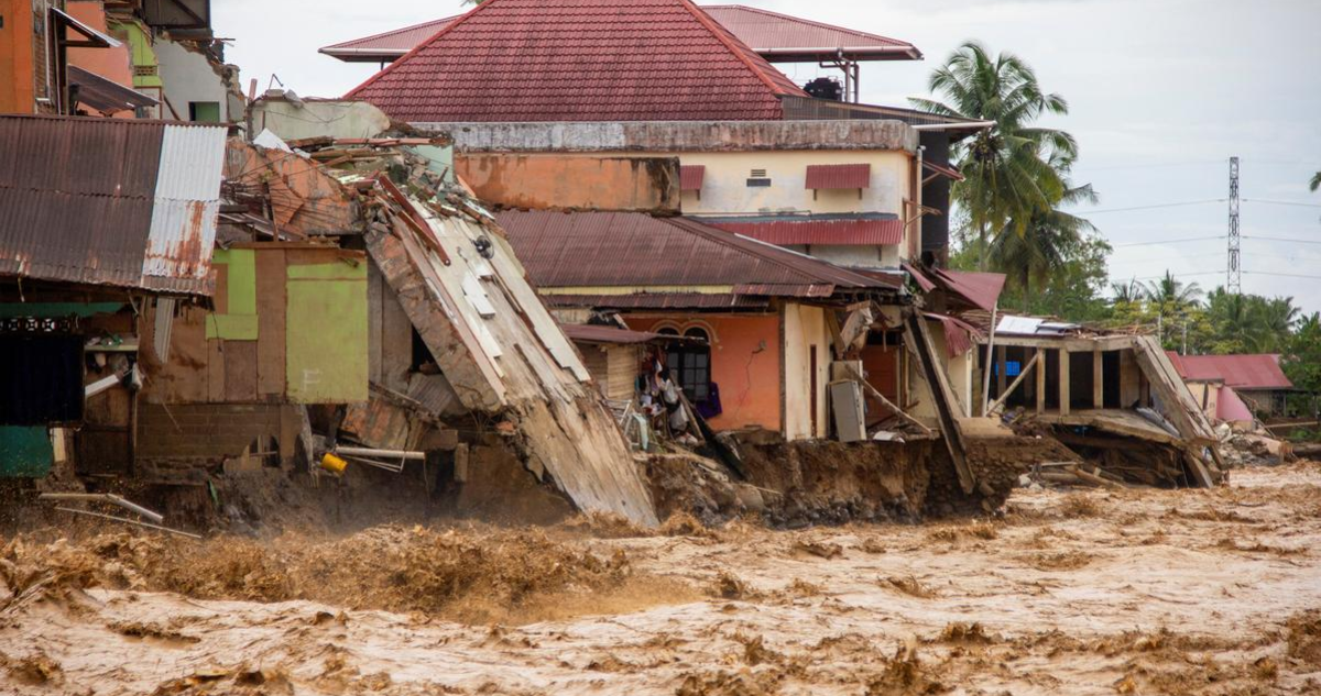 inundaciones en indonesia