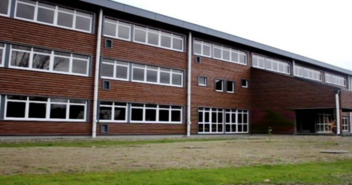 Investigan presunto abuso sexual de estudiante en Instituto Técnico Profesional Llifén en Futrono