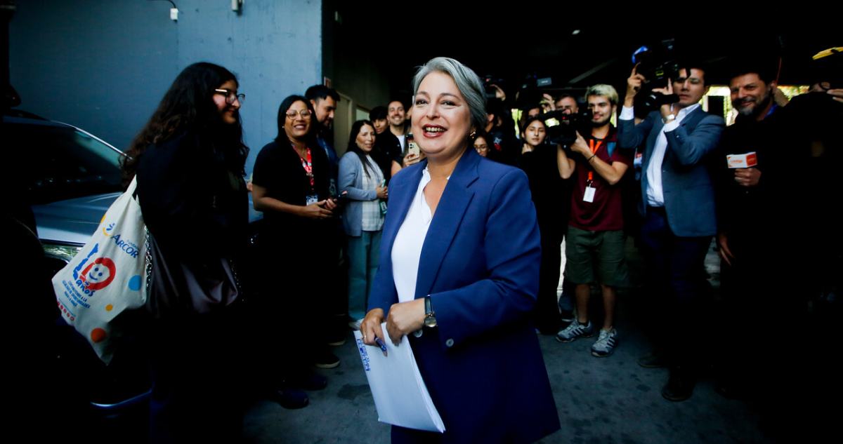 Jara desdramatiza cita de Frei con Kast descartando haber sentido “dolor”: “Está en su derecho”