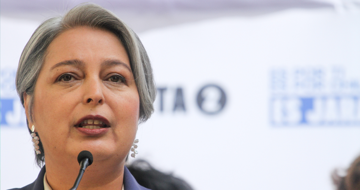 Jeannette Jara confirmó que evalúa suspender o renunciar a su militancia en el partido comunista PC
