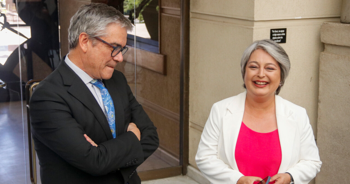 Jeannette Jara suma al exministro Mario Marcel a su equipo económico