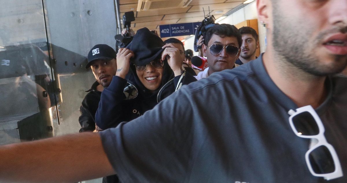 “Hijos de la Lorenza”: Jere Klein salió entre empujones e insultos contra la prensa tras formalización