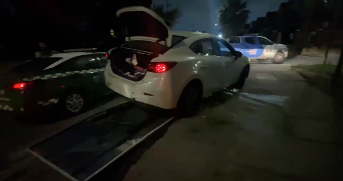 Mujer es agredida por delincuentes que intentaron robarle su vehículo en Lampa