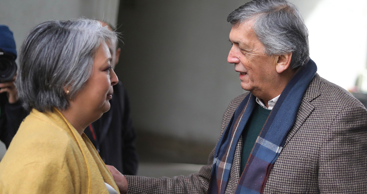 Carmona apoya eventual salida de Jara del Partido Comunista: “Un hecho positivo para un proceso mayor”