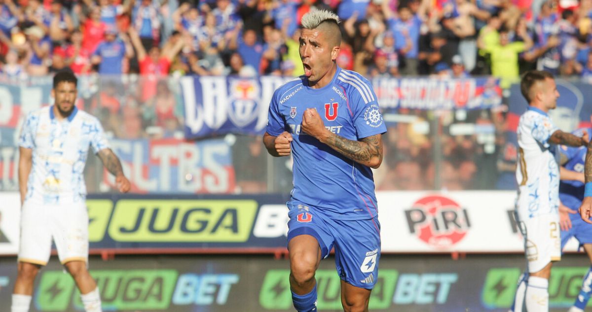 La U derrotó a Everton por la Liga de Primera.