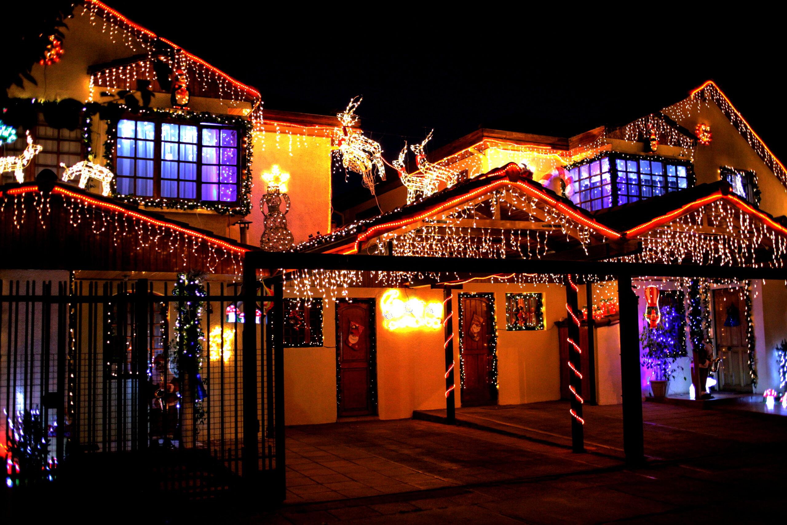 Parte periodo de venta de luces navideñas: para evitar incendios llaman a comprar solo las certificada