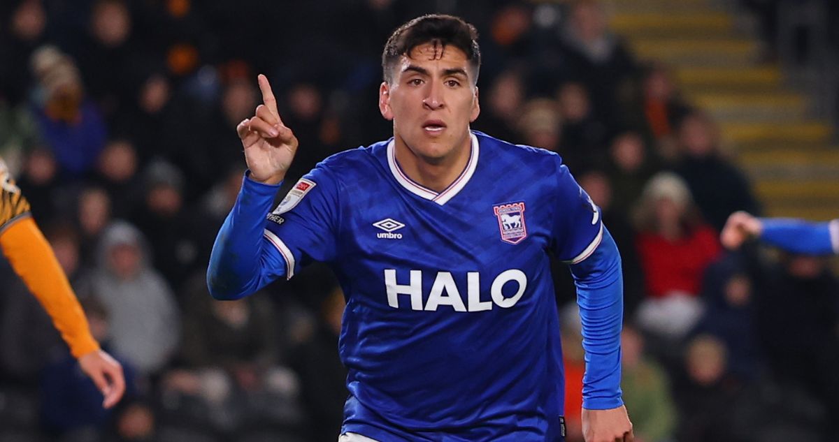 Marcelino Núñez marcó golazo para Ipswich en Inglaterra.