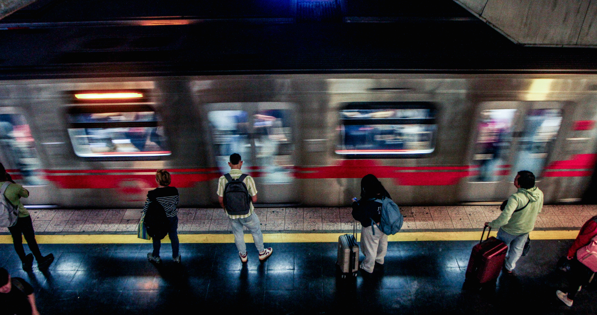 L1 funcionará desde las 6:30: así serán los horarios de Metro este domingo por Linkin Park y corrida