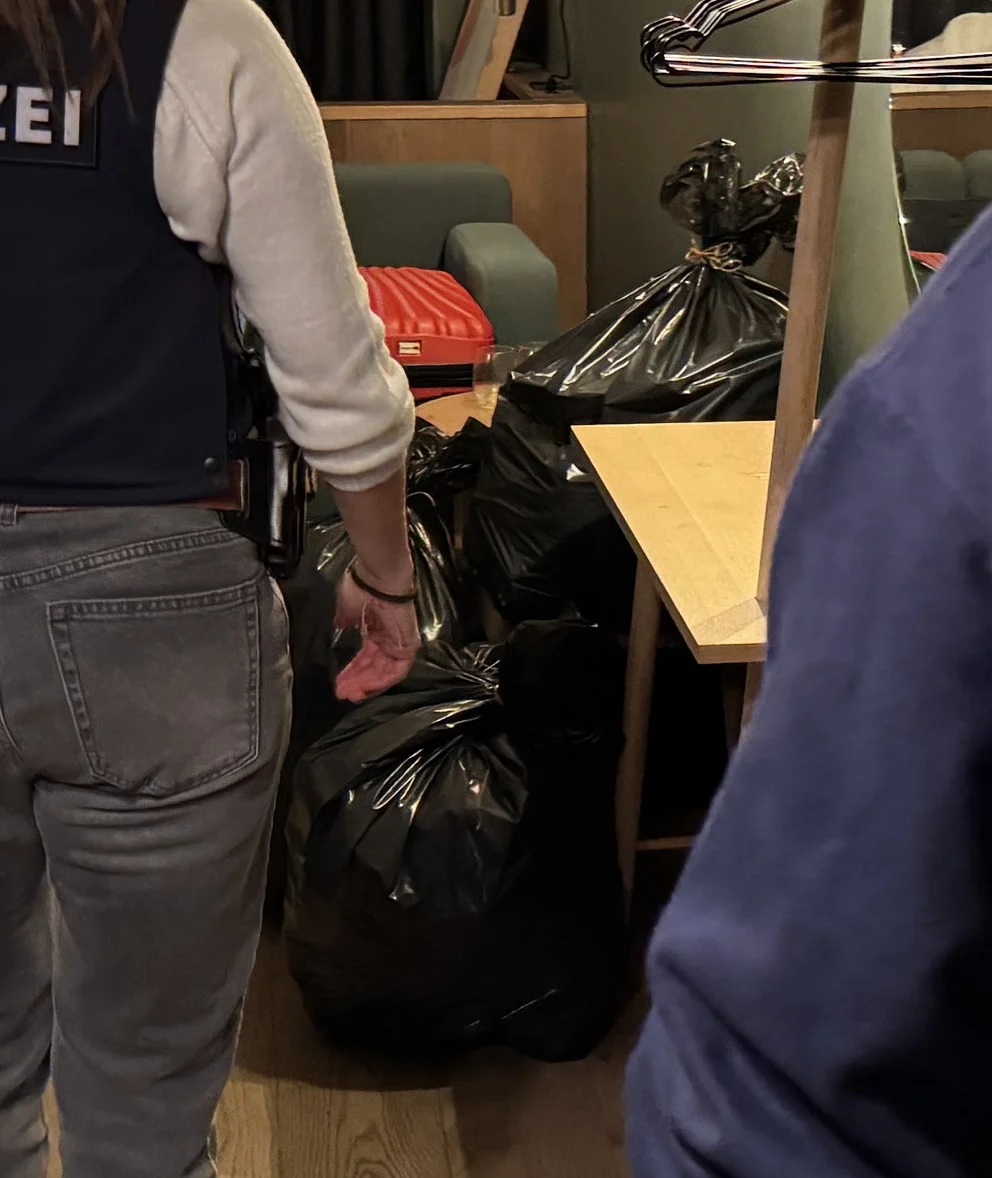 Allanamiento a la pieza en donde se hospedaban los ladrones chilenos 