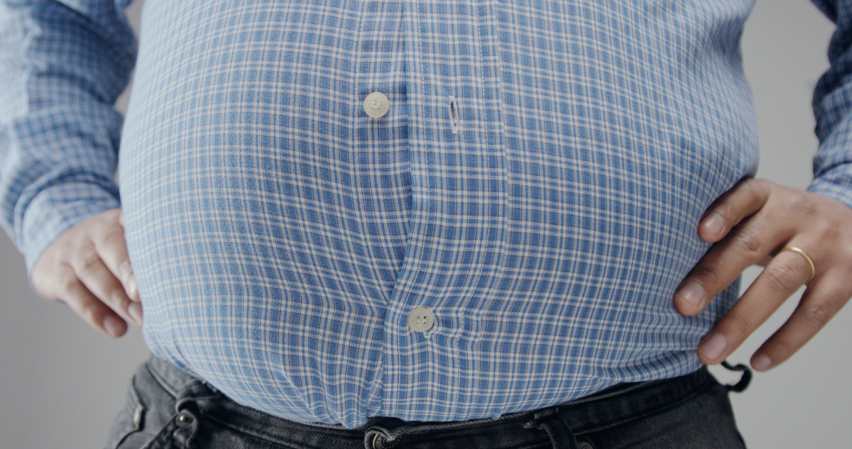 Imagen de contexto de hombre obeso