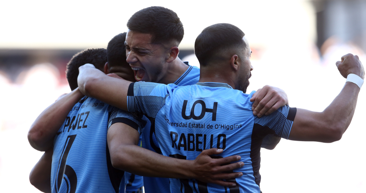 O’Higgins celebra triunfo vs UC en fecha 26 de Liga de Primera