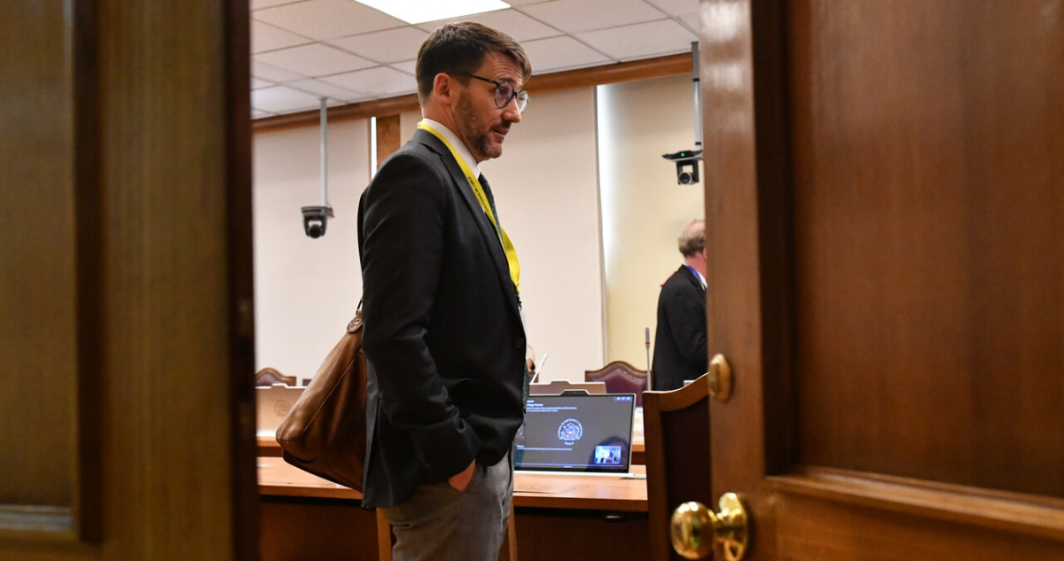 Pardow insiste en que AC se basa en antecedentes falsos y descarta haber ocultado información