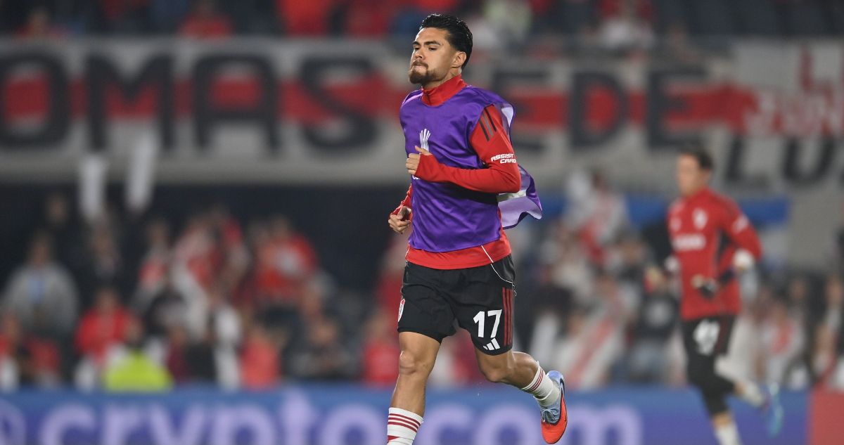 Paulo Díaz tiene pie y medio afuera de River Plate.